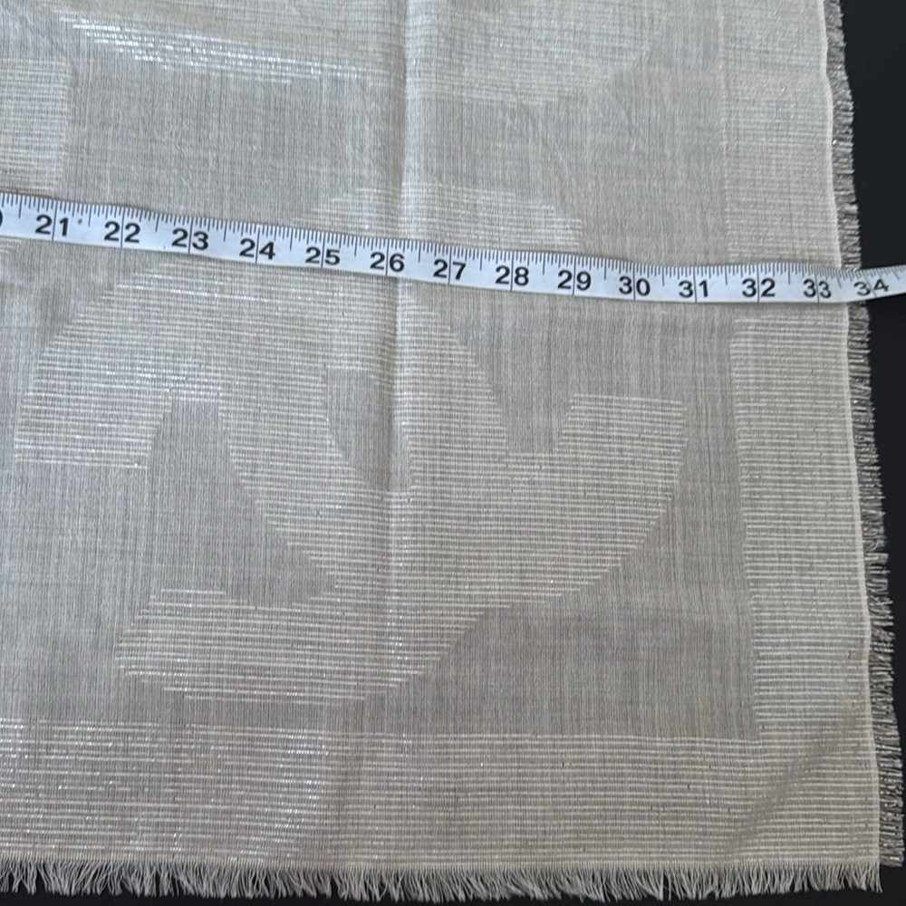 Authentic Chanel scarf - Picture 6 of 8